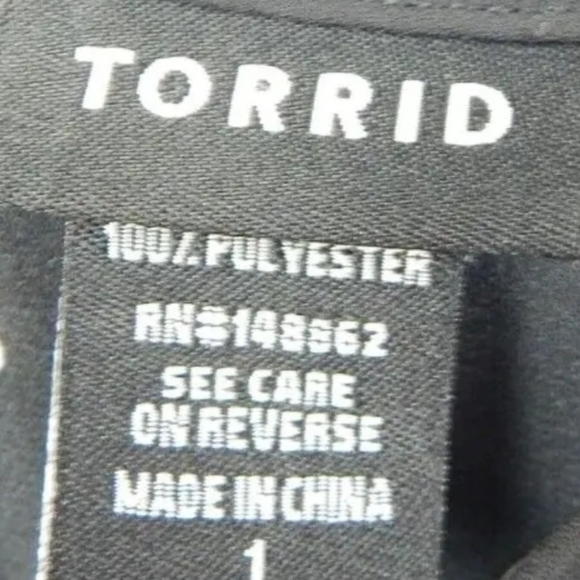 Torrid Black Pineapple Cross Back Tank - Picture 4 of 4